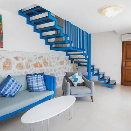 Margaz Sleeps 6 Pool Air Con Wifi