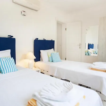 Margaz Sleeps 6 Pool Air Con Wifi